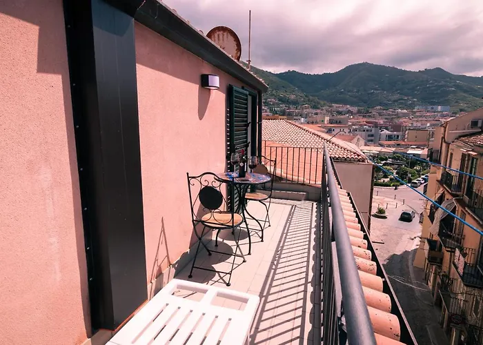 ゲストハウス Sole チェファル